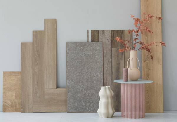 Akú podlahu vybrať do malej a veľkej miestnosti, alebo ako sa vyznať vo formátoch podlahy?