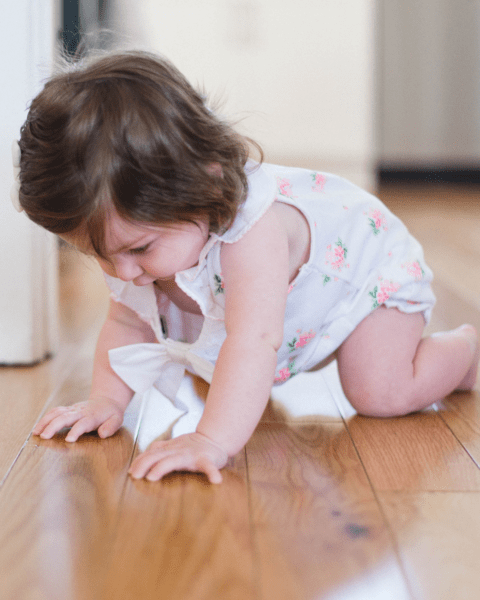 Akú podlahu si deti zamilujú a vy tiež? Pozrite si tipy na zdravé podlahy.