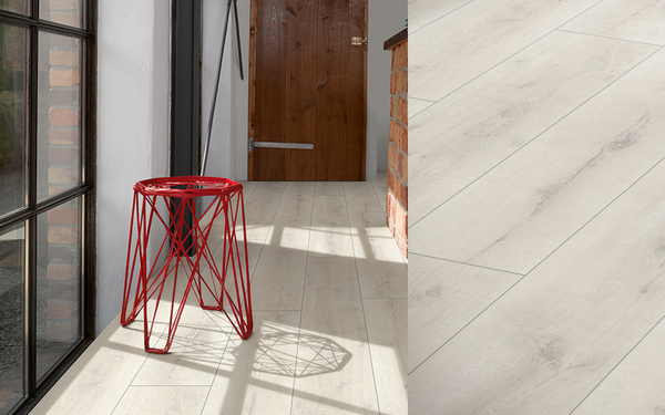 Biela plávajúca podlaha