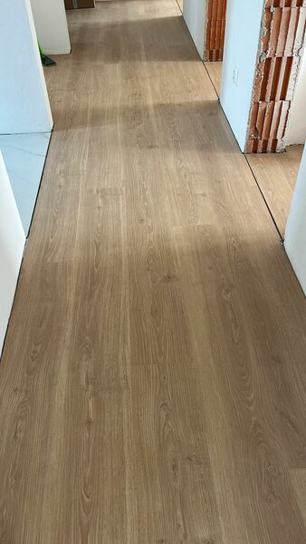 Laminátová podlaha Dub Studioline prírodný P1748189