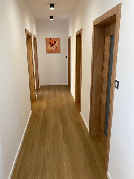 Kompozitná podlaha Trendtime 8 Dub Oxford karamelovo-hnedý 