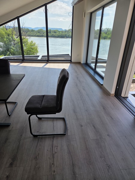 Kompozitná podlaha PARADOR Dub Cambridge Taupe prírodná štruktúra P1748844